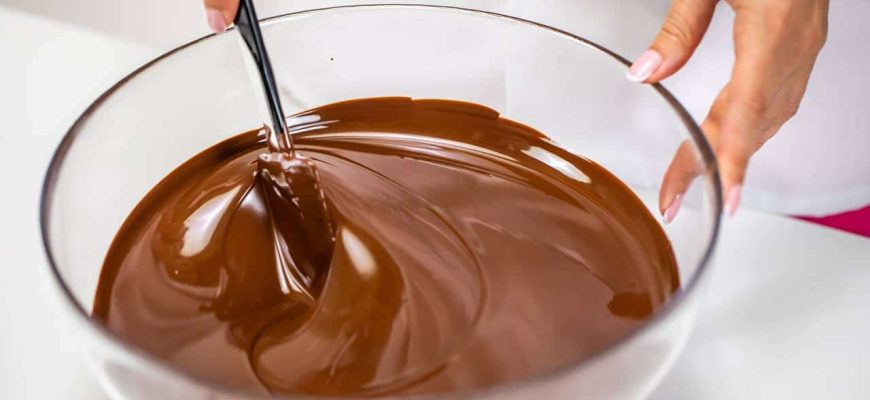 Essa Nutella caseira está fazendo sucesso: usa apenas 3 ingredientes no liquidificador!