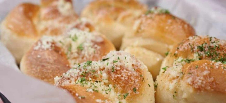 Receita de pão de alho com ingrediente secreto: delícia garantida!