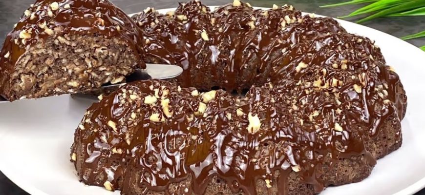 Bolo de chocolate, banana e aveia: Receita sem açúcar e sem farinha