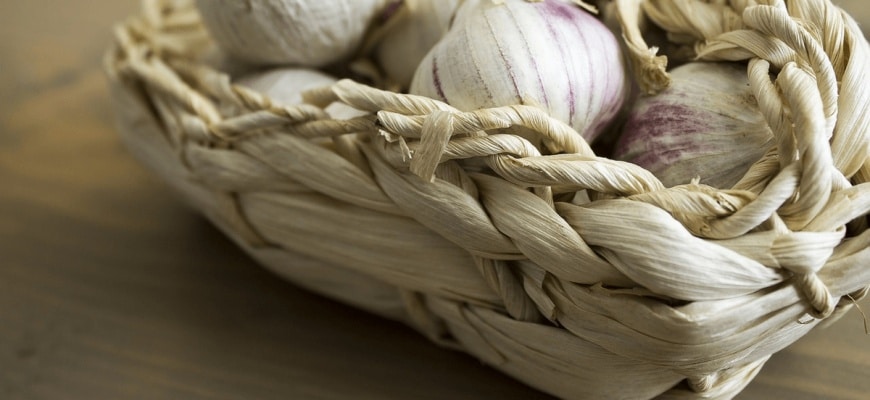 Hoe knoflook schoon te maken om allicine te activeren en gezond te zijn