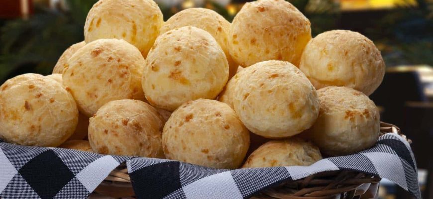 Pãozinho de queijo macio e muito fácil de fazer com essa receita