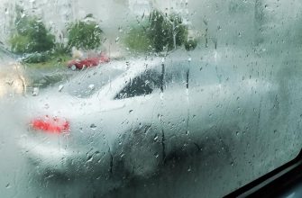 Como desembaçar os vidros do carro usando o ar condicionado?