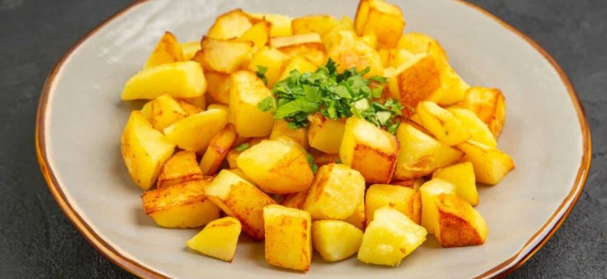 Batatas assadas crocantes à moda antiga da vovó