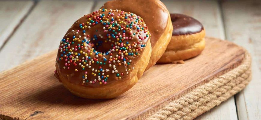 Donuts fofinhos de farinha de arroz: Receita infalível!