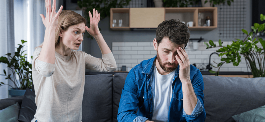 Pas jij op je man? Hier zijn enkele tekenen dat u de ‘ouder’ bent en hij het ‘kind’ in uw huwelijk