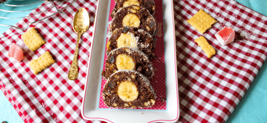 Dessertje voor beginners. Biscuitsalami met stront en bananen